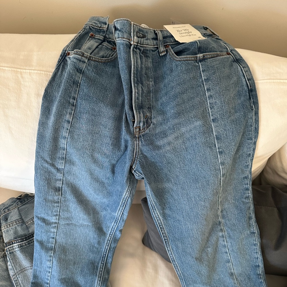 New Ultra High Rise 90s Straight Jean